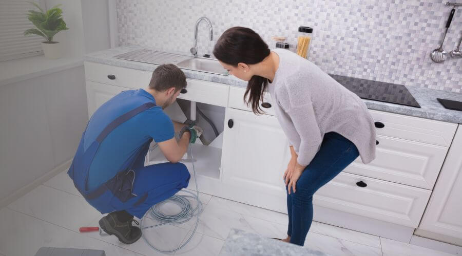 Expert burst pipe repair services in Ayrshire, IA